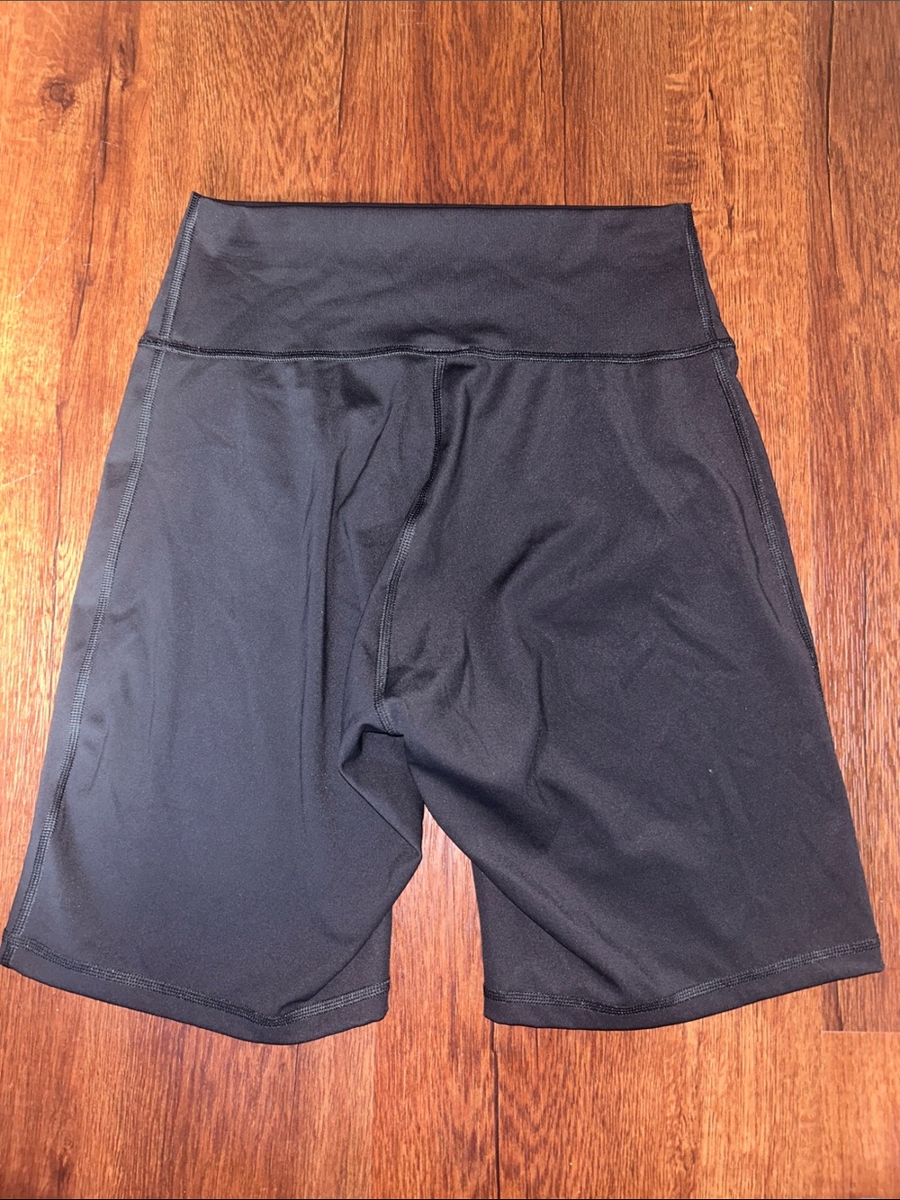 Gymshark Elevate High Waist Biker Shorts - Women’s Medium - Picture 3 of 3